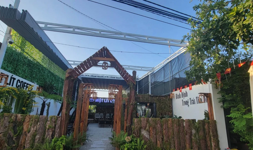 MỘT LÍT COFFEE – ảnh 1