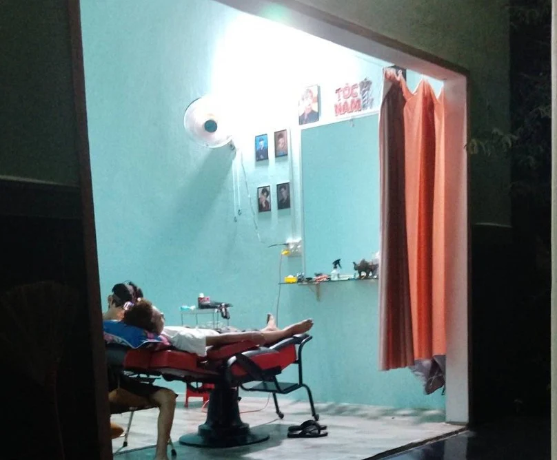 Tiệm hớt tóc Minh Cường – ảnh 1