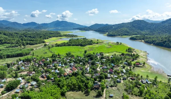 Làng Canh Tiến, Gia Lai: điểm du lịch cộng đồng mới nổi bên hồ Núi Một
